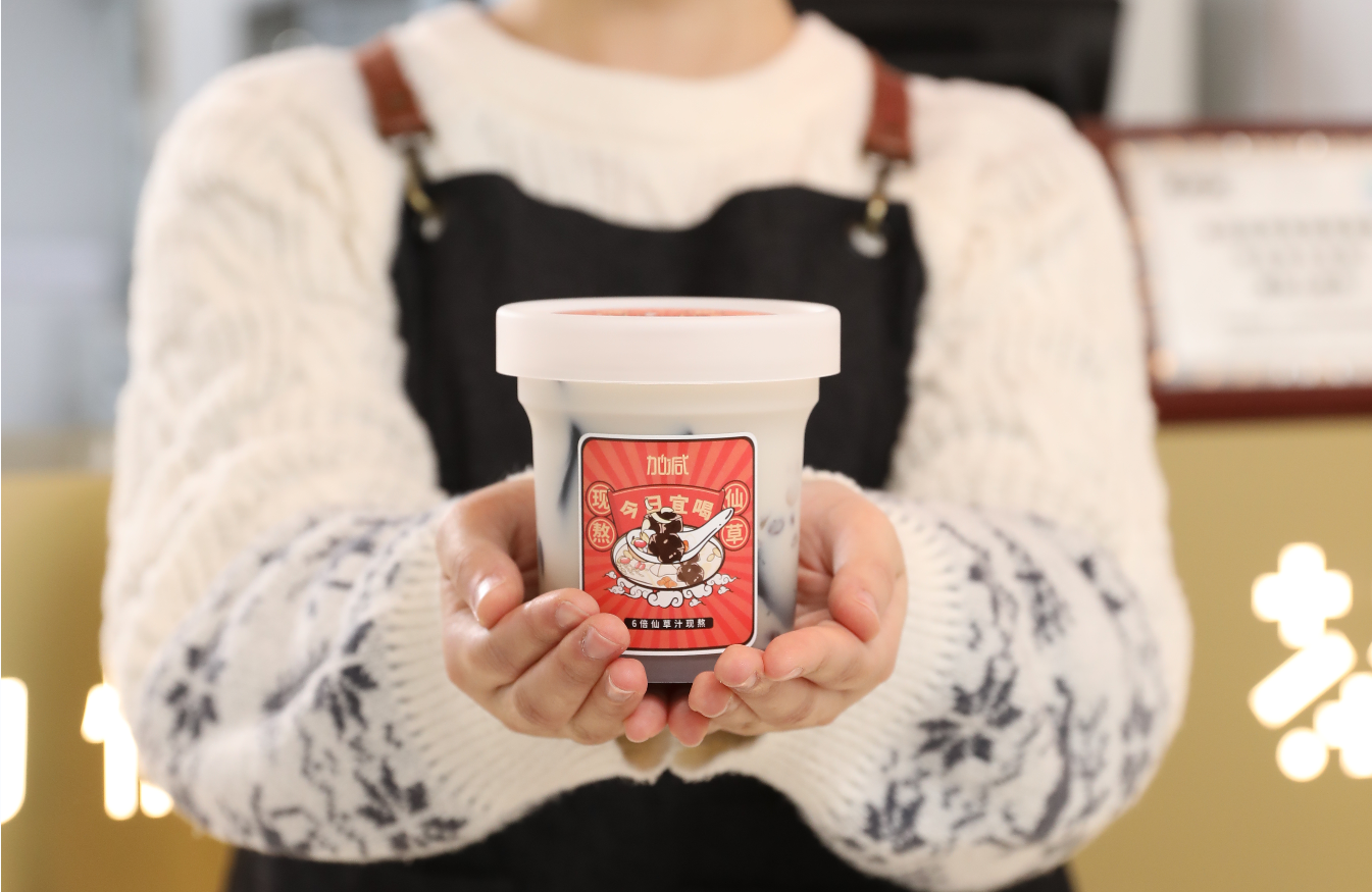 大红鹰娱乐茶饮：新开的奶茶加盟店如何进行造势宣传